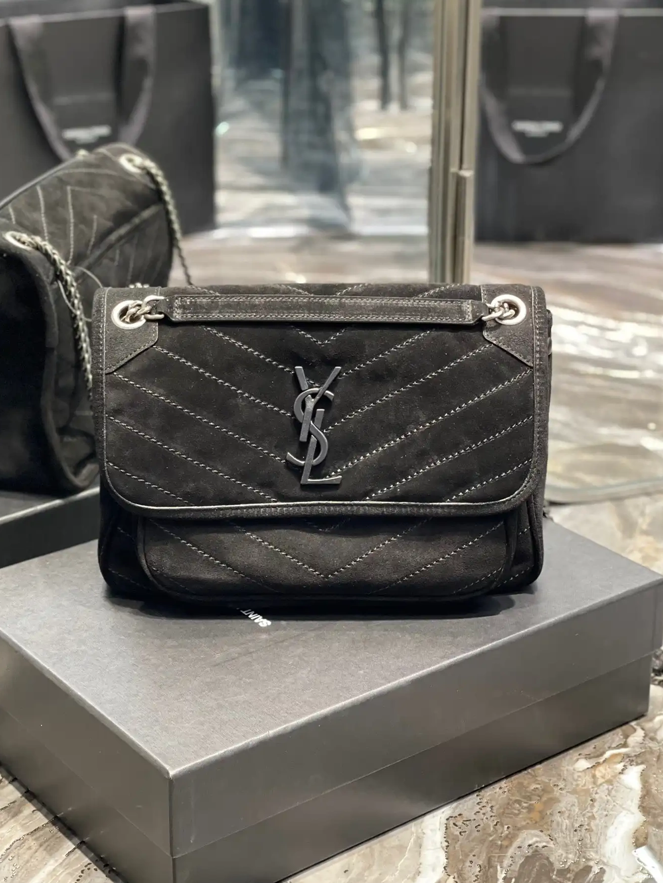 MEDIUM YSL NIKI 0524